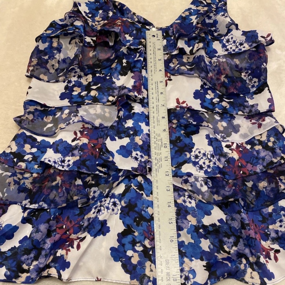 White House Black Market Multicolor Floral Ruffle Top - Picture 14 of 16